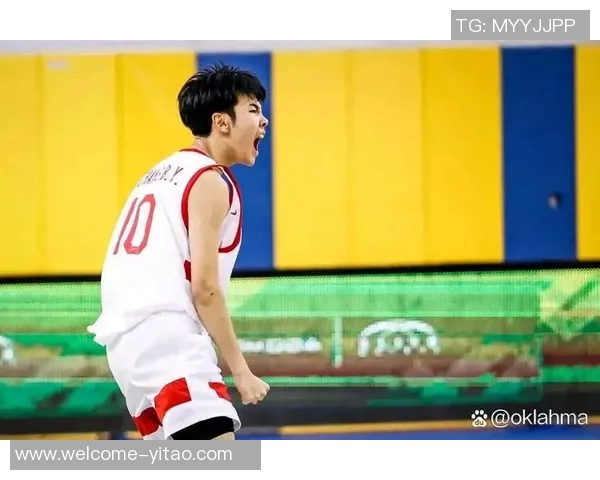 张博源访问伊利诺伊大学感受浓厚中国文化球队实力常年跻身TOP20 张博源访问伊利诺伊大学感受浓厚中国文化球队实力常年跻身TOP20