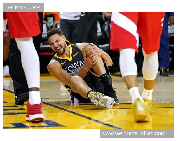 铁林回应克莱伤情称防守干净与我无关腿部本就有伤 铁林回应克莱伤情称防守干净与我无关腿部本就有伤